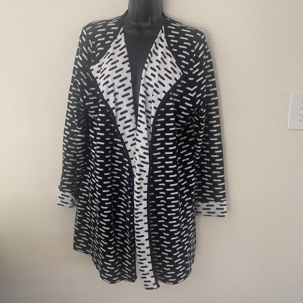 August Silk Cardigan Size L Black & White Geometric Print Double Knit Open Front